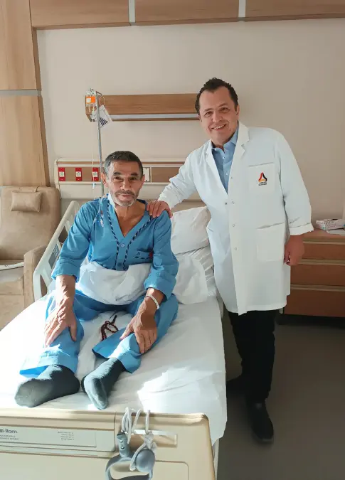 Prof. Dr. Tayfun Aybek ve Kalp Cerrahisi Ekibi